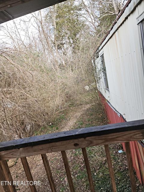 Tiny photo for 975 Davis Chapel Rd, LaFollette, TN 37766 (MLS # 1325124)