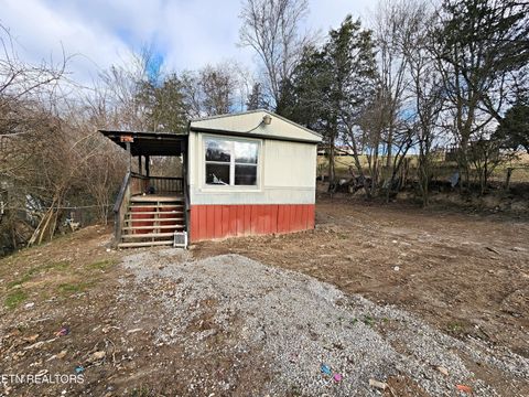 Photo of 975 Davis Chapel Rd, LaFollette, TN 37766 (MLS # 1325124)