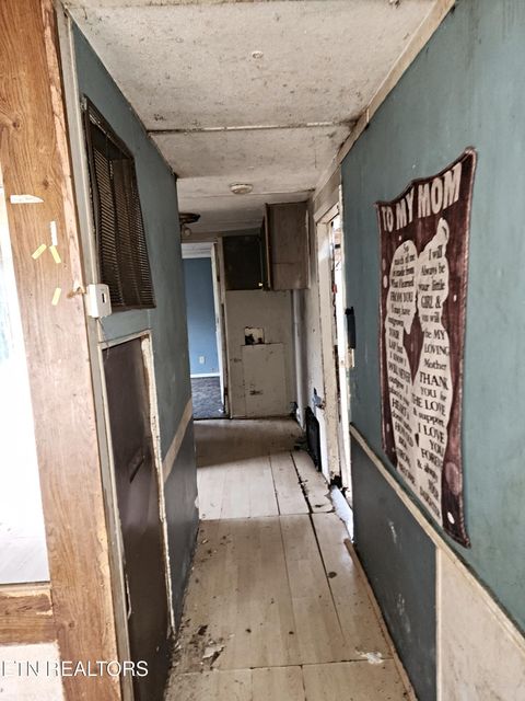 Tiny photo for 975 Davis Chapel Rd, LaFollette, TN 37766 (MLS # 1325124)