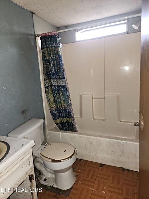 Tiny photo for 975 Davis Chapel Rd, LaFollette, TN 37766 (MLS # 1325124)