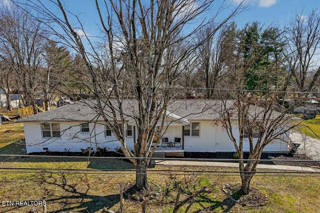 Photo of 108 Apple St, Cookeville, TN 38506 (MLS # 1331637)