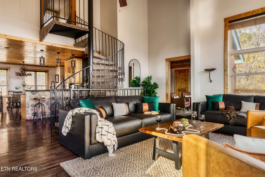 Photo of 1409 Arbon Drive, Gatlinburg, TN 37738 (MLS # 1309268)