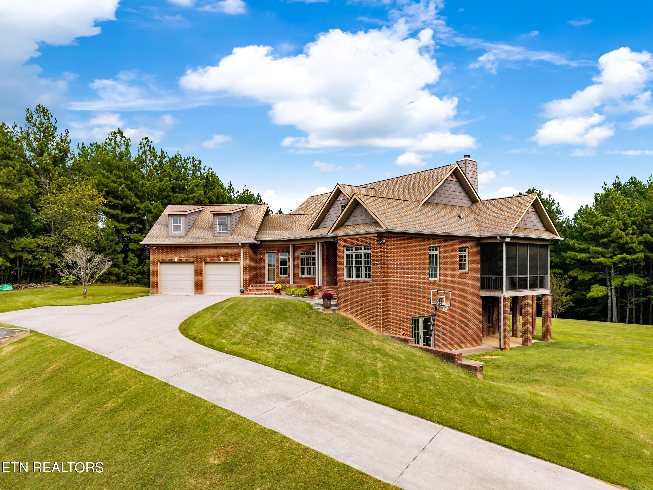 1410 Ward Rd