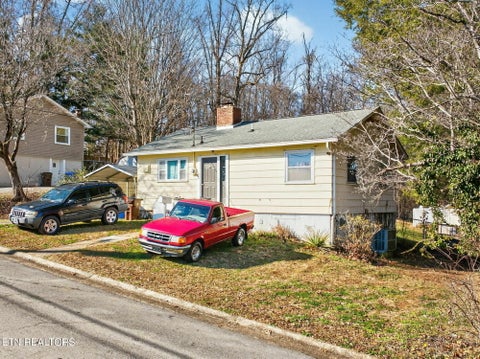 Tiny photo for 147 Waddell Circle, Oak Ridge, TN 37830 (MLS # 1347613)