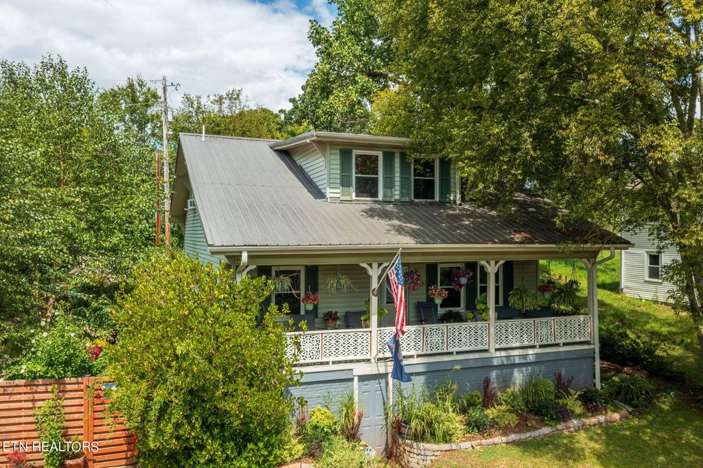 Photo of 971 Maple St, Alcoa, TN 37701 (MLS # 1273044)