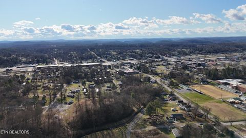 Tiny photo for 822 W Bates St, Rockwood, TN 37854 (MLS # 1326227)