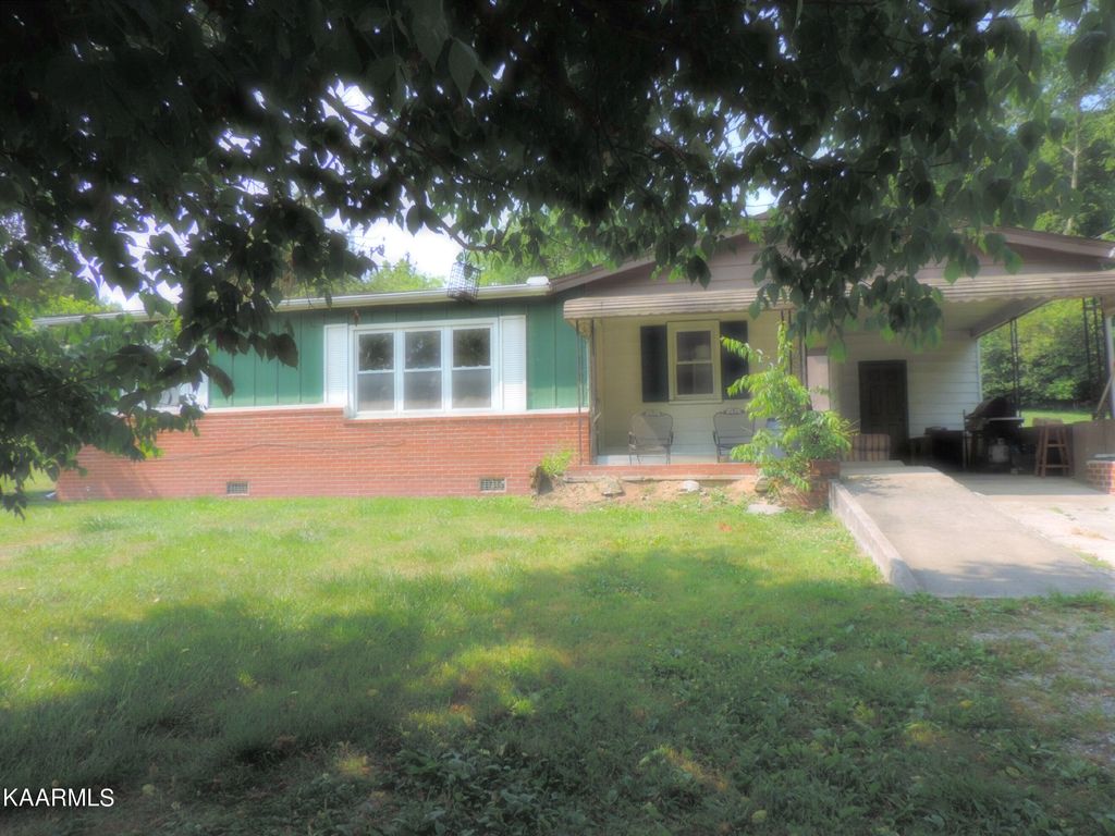 Photo of 365 Old Dandridge Pike, Strawberry Plains, TN 37871 (MLS # 1229479)