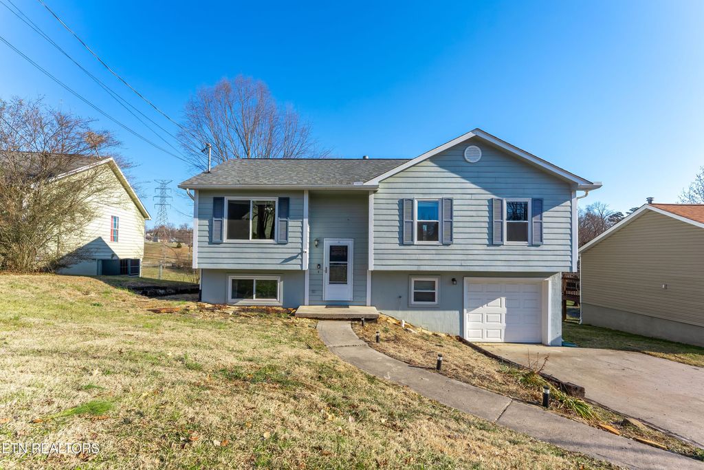 Photo of 6260 Vandemere Drive, Knoxville, TN 37921 (MLS # 1329050)