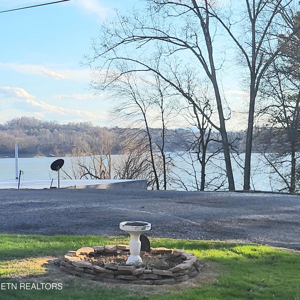 Photo of 1542 Millstone Beach Rd, Dandridge, TN 37725 (MLS # 1295174)