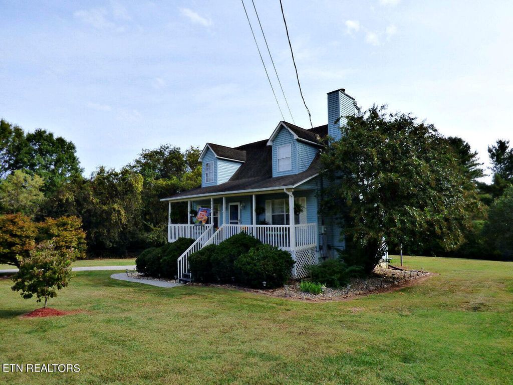 Photo of 936 Chris Rd, Strawberry Plains, TN 37871 (MLS # 1242042)