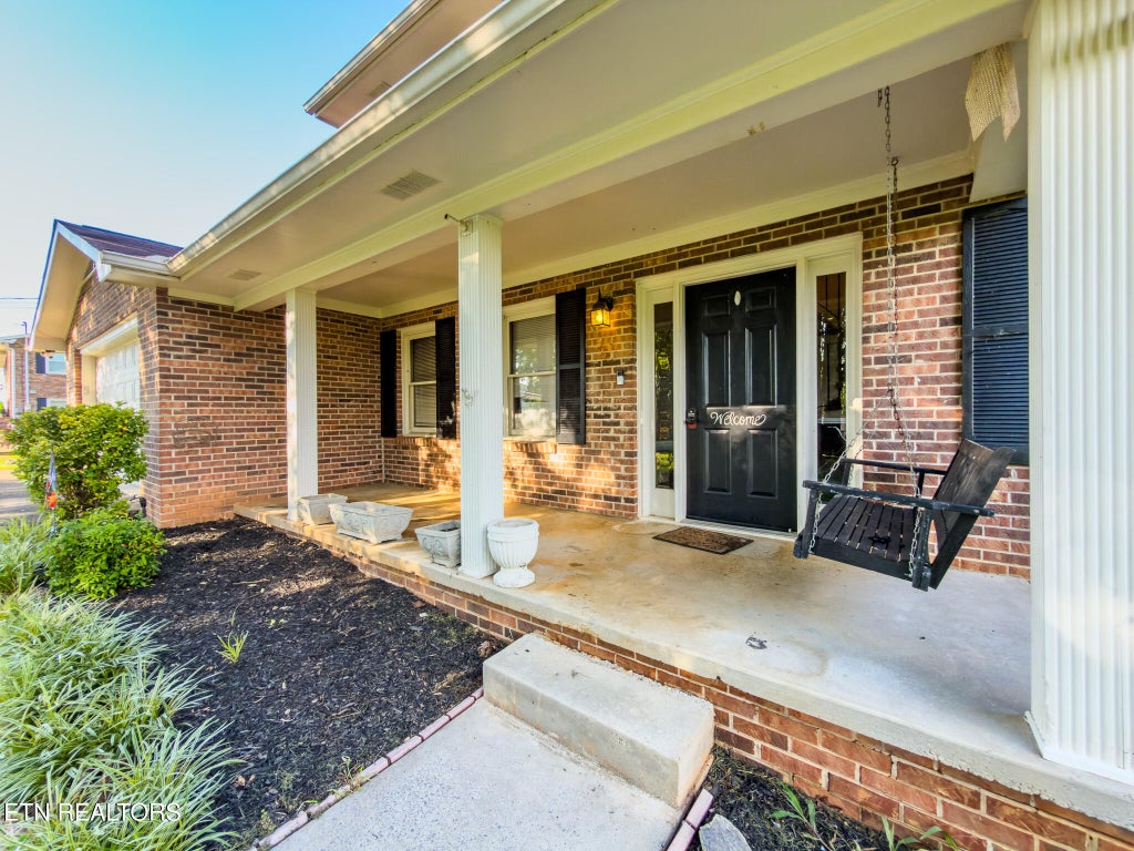 Photo of 791 Northview Drive, Lenoir City, TN 37771 (MLS # 1348562)