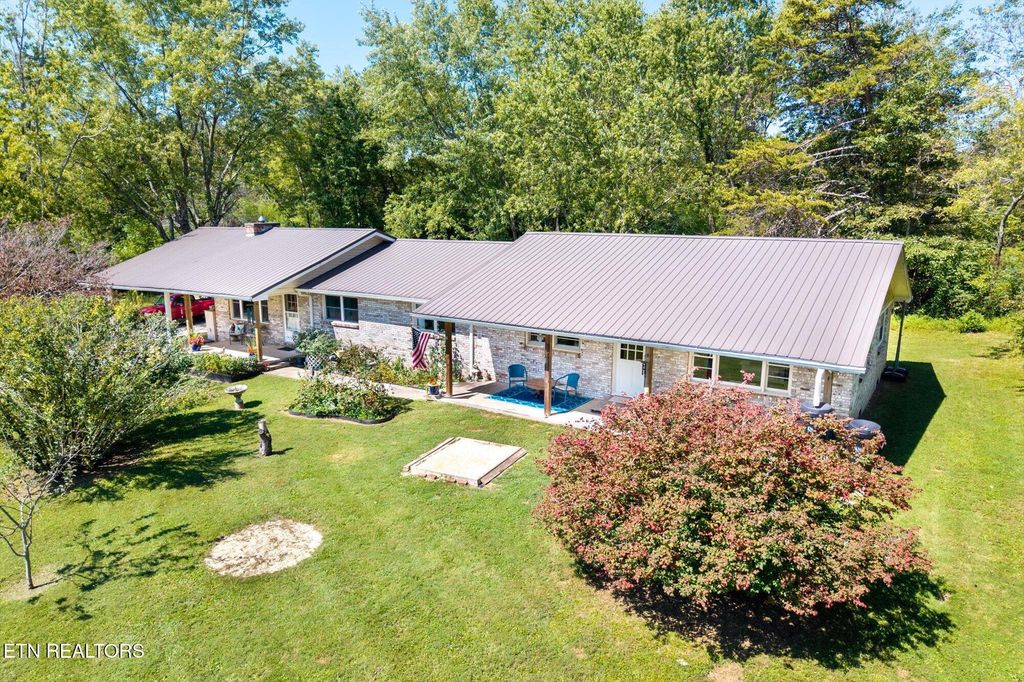 Photo of 496 Taylor Rd, Crossville, TN 38572 (MLS # 1315502)