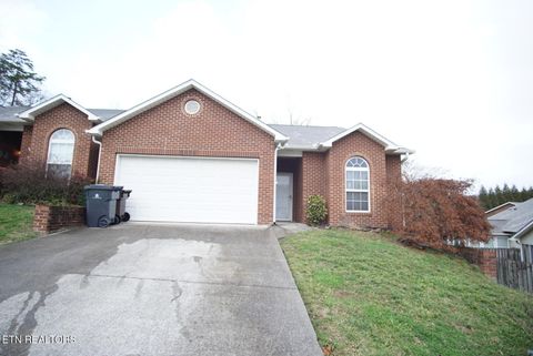 Photo of 2419 Glen Meadow Rd, Knoxville, TN 37909 (MLS # 1318294)