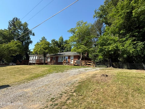 Tiny photo for 130 Sunshine Drive, Rocky Top, TN 37769 (MLS # 1356265)