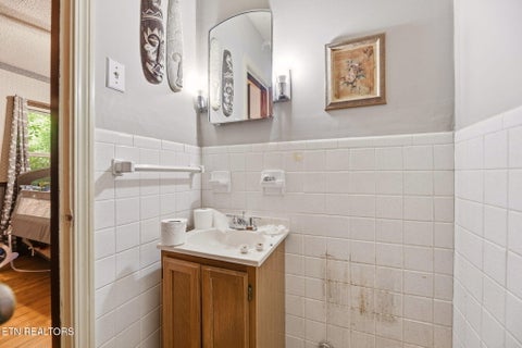 Tiny photo for 130 Sunshine Drive, Rocky Top, TN 37769 (MLS # 1356265)