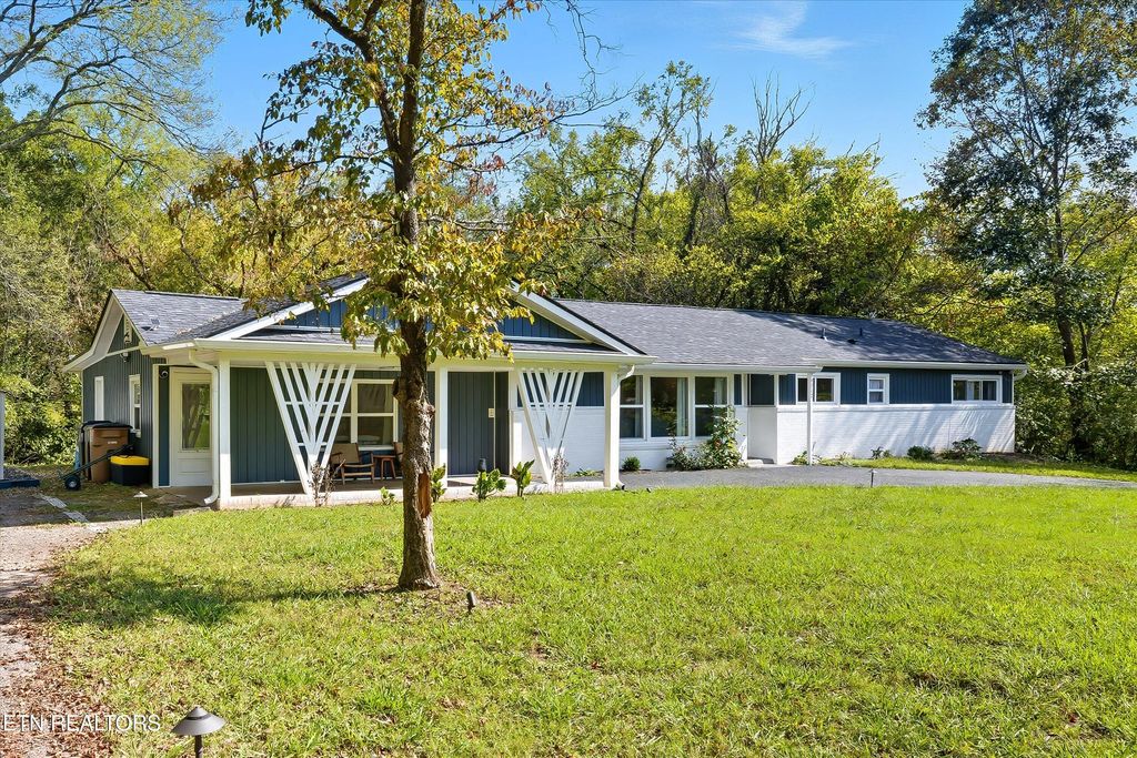 Photo of 4712 Plymouth Rd, Knoxville, TN 37914 (MLS # 1317821)