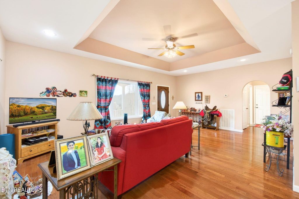 Photo of 444 Mackie Rd, Sparta, TN 38583 (MLS # 1332526)