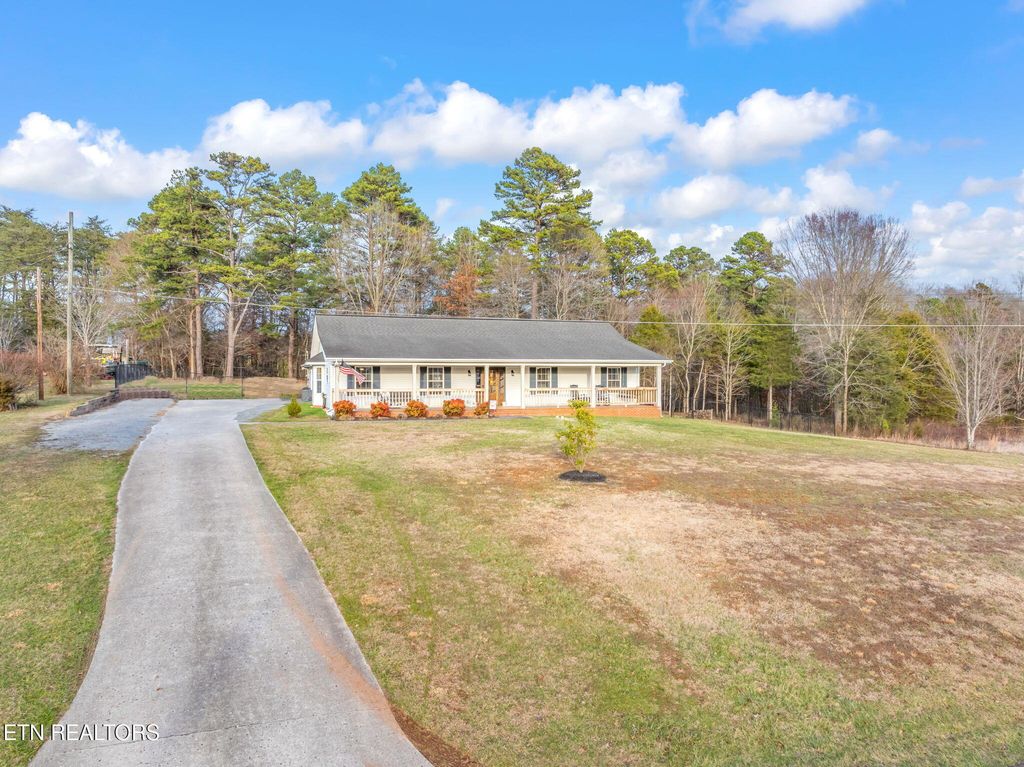 Photo of 7610 Thompson School Rd, Corryton, TN 37721 (MLS # 1291038)
