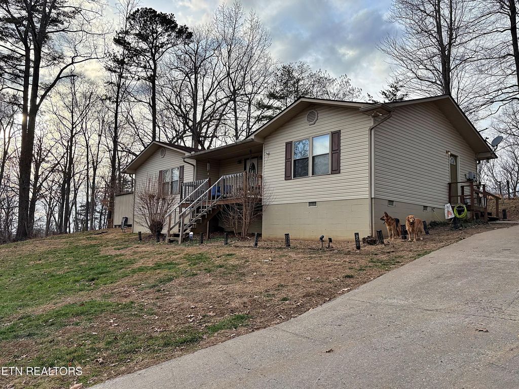 Photo of 430 Forest Hills Drive, New Tazewell, TN 37825 (MLS # 1325734)