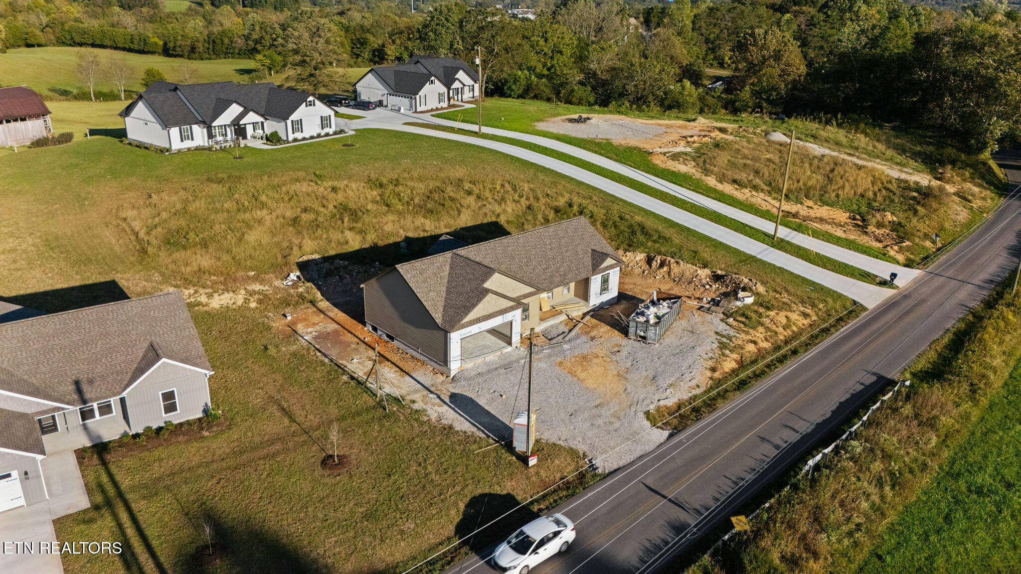 380 Hillvale Rd
