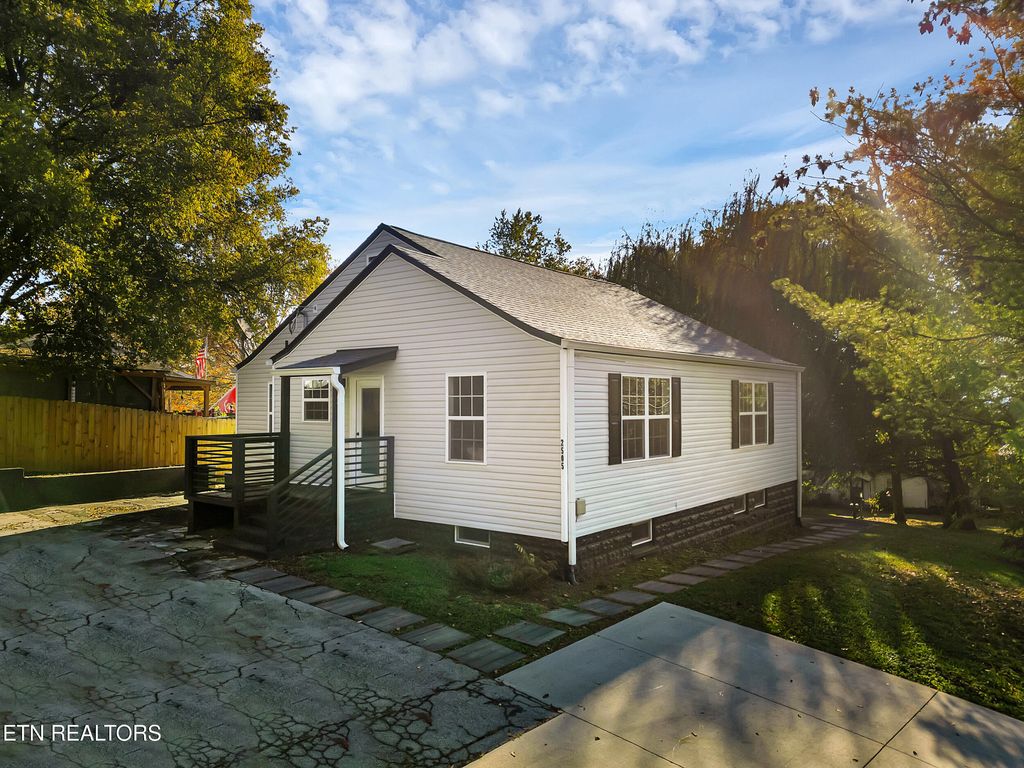 Photo of 2505 Buffat Mill Rd, Knoxville, TN 37917 (MLS # 1320659)