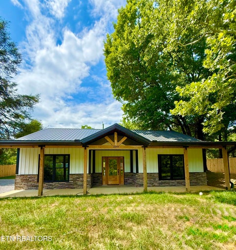 Photo of 2244 Mynatt Rd, Knoxville, TN 37918 (MLS # 1347819)