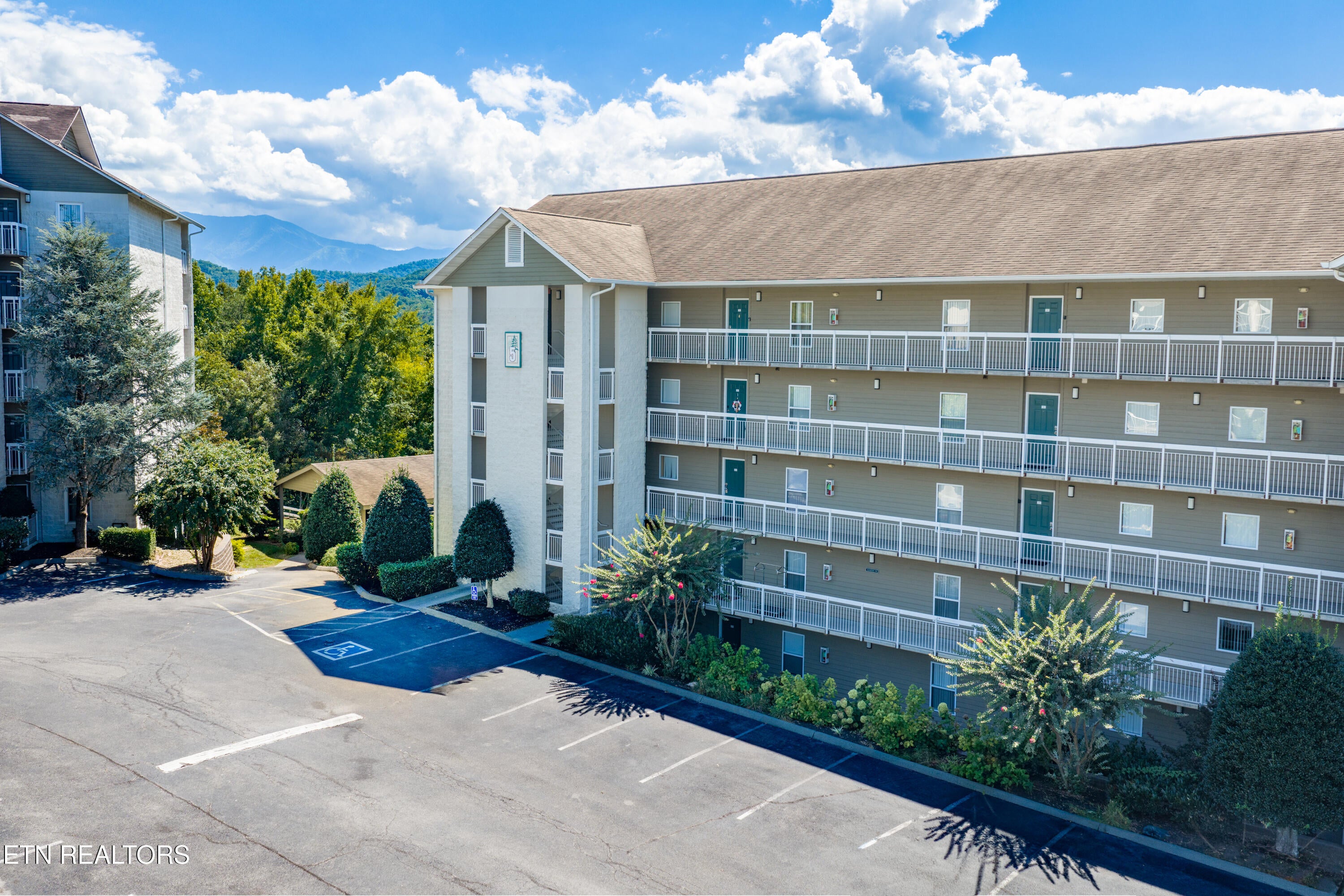 205 Ogle Drive 551