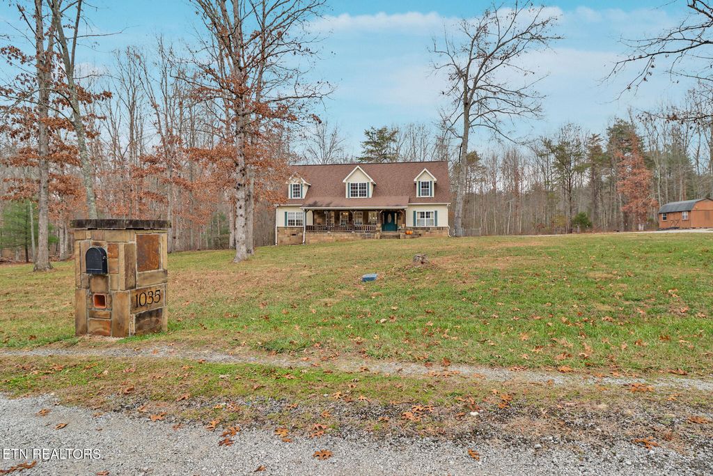 Photo of 1035 Gray Eagle Drive, Crossville, TN 38572 (MLS # 1322911)