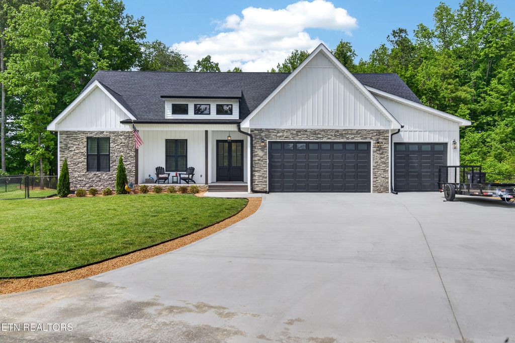 Photo of 355 Shadows Lawn Drive, Athens, TN 37303 (MLS # 1340528)