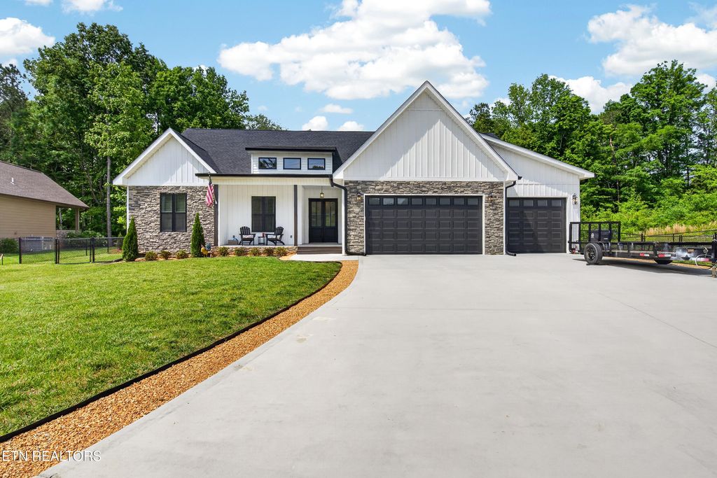 Photo of 355 Shadows Lawn Drive, Athens, TN 37303 (MLS # 1340528)