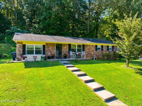 Photo of 5116 Spring Valley Drive, Knoxville, TN 37917 (MLS # 1359279)