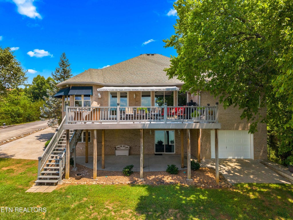 Photo of 211 Mariners Way, Dandridge, TN 37725 (MLS # 1344391)