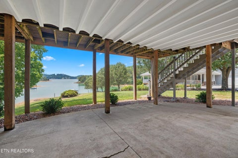 Tiny photo for 211 Mariners Way, Dandridge, TN 37725 (MLS # 1344391)