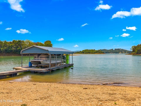 Tiny photo for 211 Mariners Way, Dandridge, TN 37725 (MLS # 1344391)
