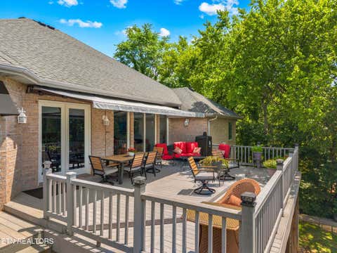 Tiny photo for 211 Mariners Way, Dandridge, TN 37725 (MLS # 1344391)