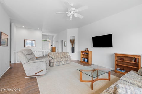 Tiny photo for 211 Mariners Way, Dandridge, TN 37725 (MLS # 1344391)