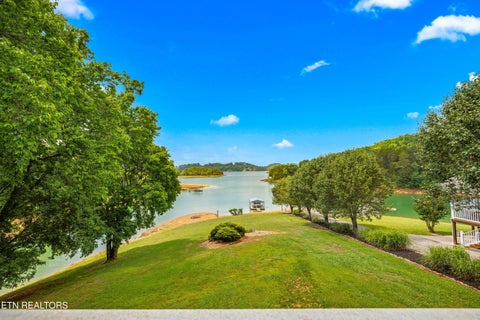Tiny photo for 211 Mariners Way, Dandridge, TN 37725 (MLS # 1344391)