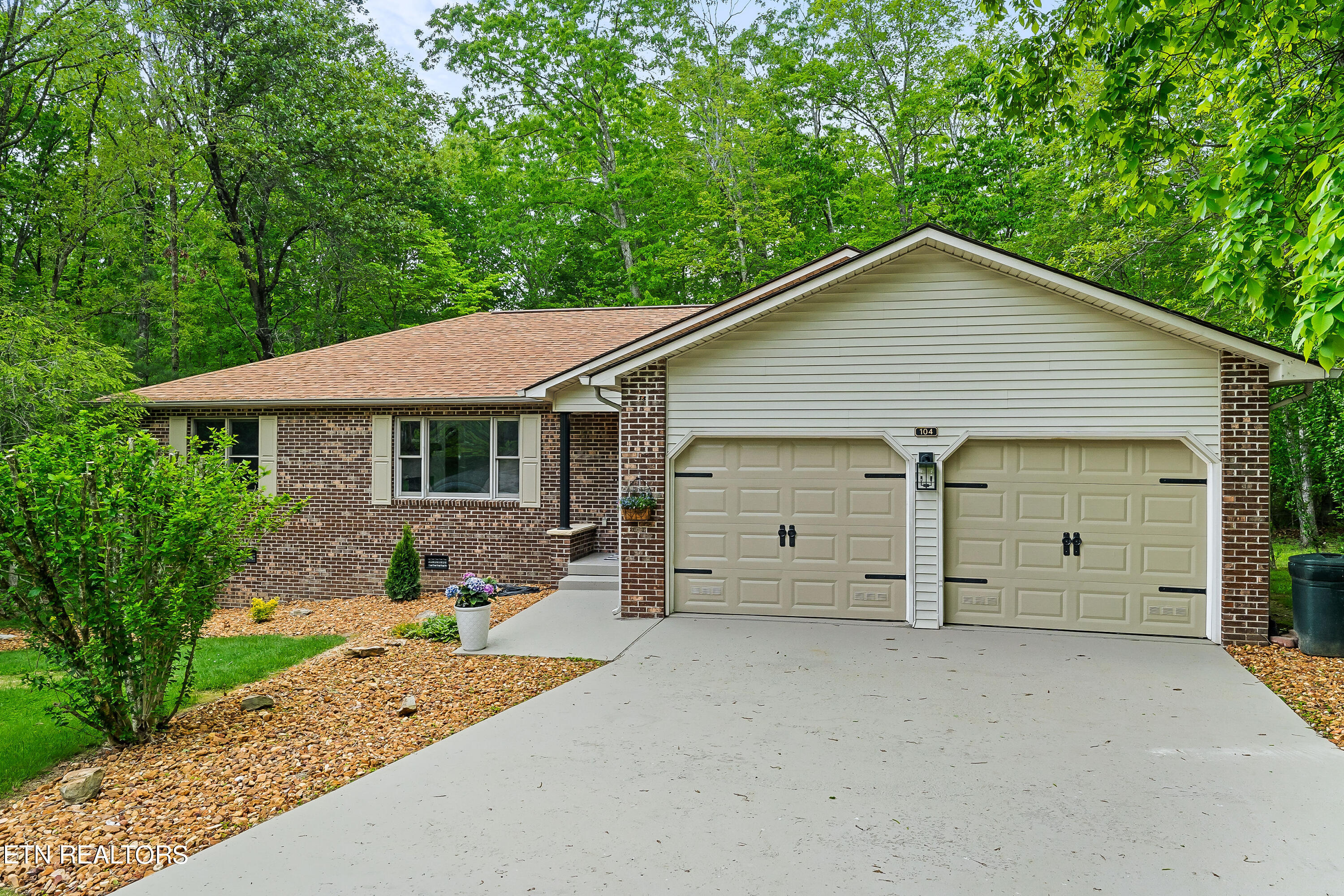 View Crossville, TN 38558 house