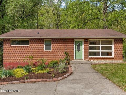 Photo of 4701 Hilltop Rd, Knoxville, TN 37920 (MLS # 1336226)