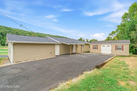 Tiny photo for 103 Browder Drive, Kingston, TN 37763 (MLS # 1359758)
