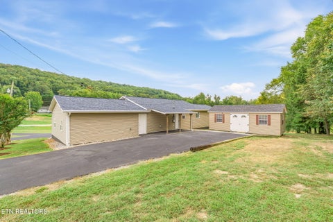 Tiny photo for 103 Browder Drive, Kingston, TN 37763 (MLS # 1359758)