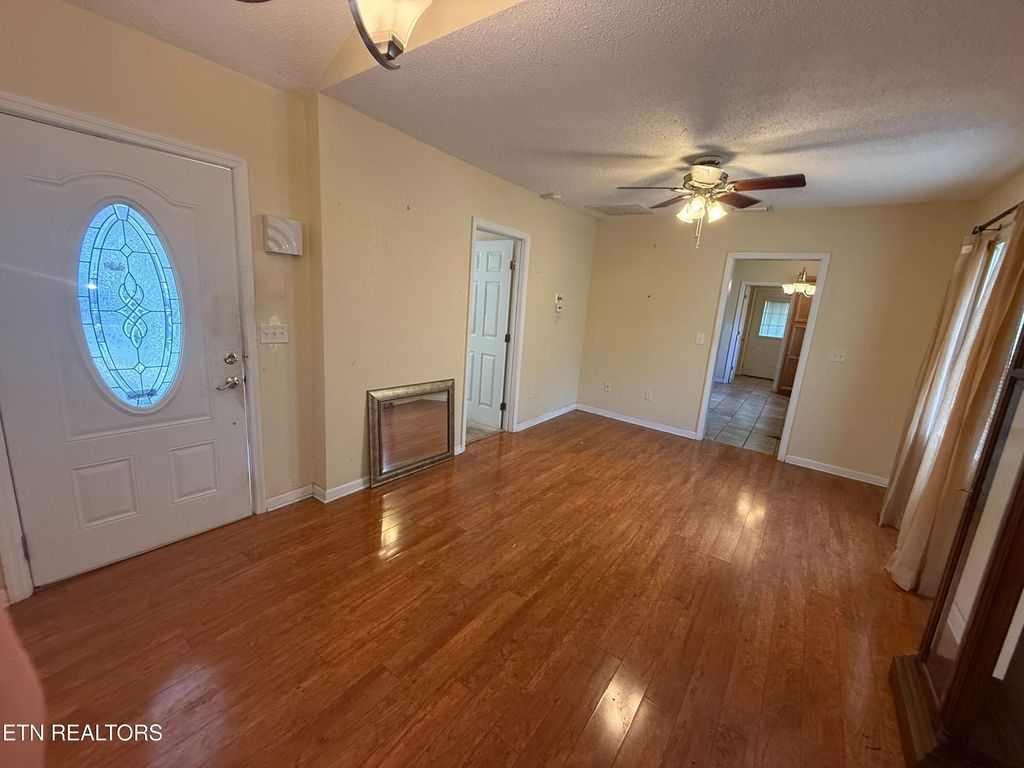 Photo of 141 W Howe St, Alcoa, TN 37701 (MLS # 1312213)