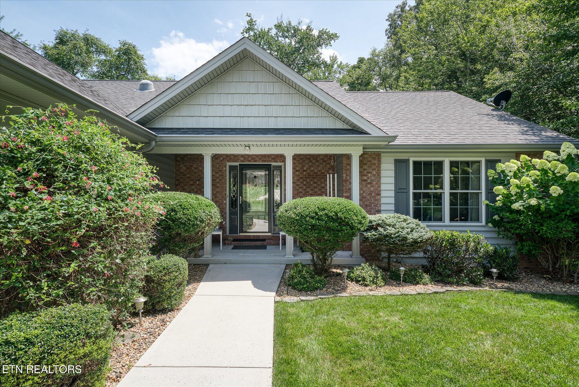 13 Kenwood Court