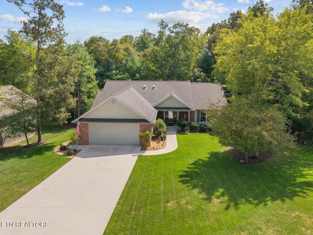 Photo of 13 Kenwood Court, Crossville, TN 38558 (MLS # 1309465)