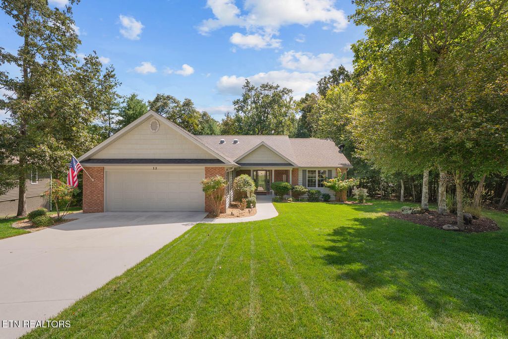 Photo of 13 Kenwood Court, Crossville, TN 38558 (MLS # 1309465)
