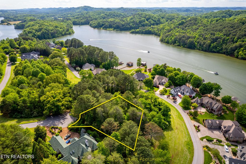 Photo of 120 Wax Wing Drive, Vonore, TN 37885 (MLS # 1300767)