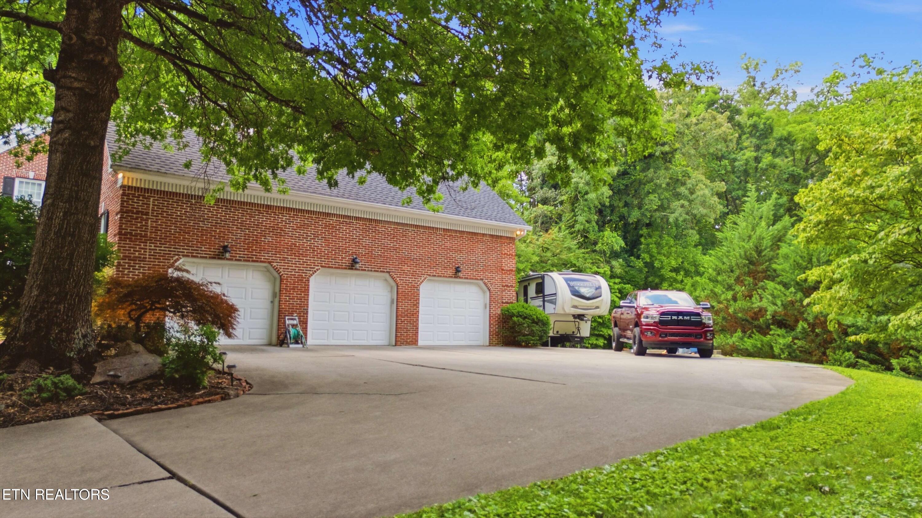 6908 Tallywood Circle