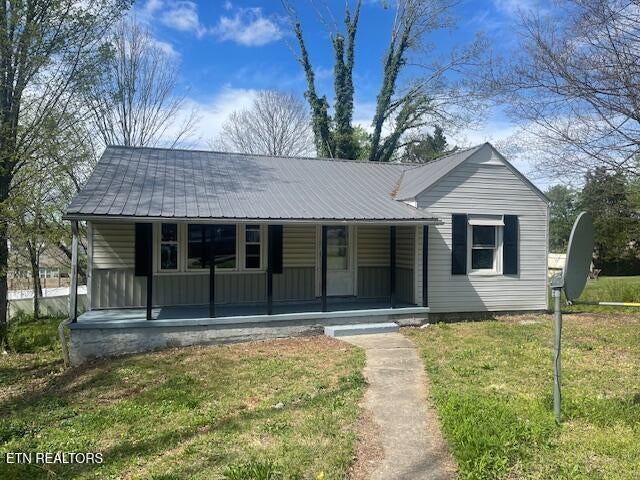 Photo of 714 Cumberland Ave, Athens, TN 37303 (MLS # 1335703)
