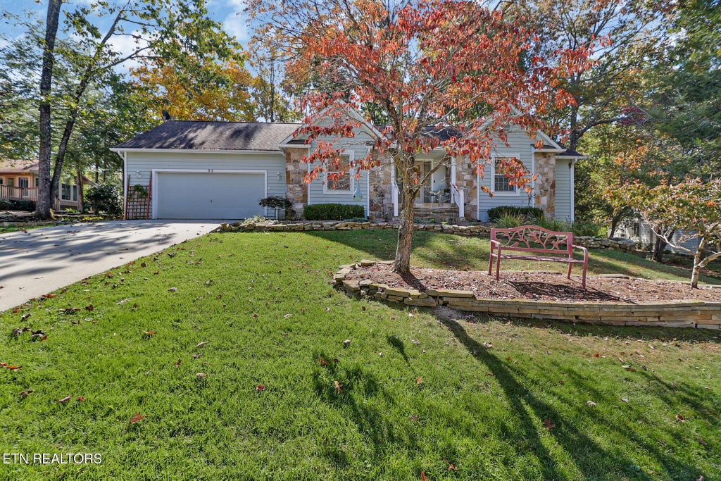 Photo of 53 Heather Glen Court, Crossville, TN 38558 (MLS # 1360662)