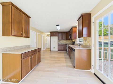 Tiny photo for 572 Mariner Point Drive, Clinton, TN 37716 (MLS # 1319123)